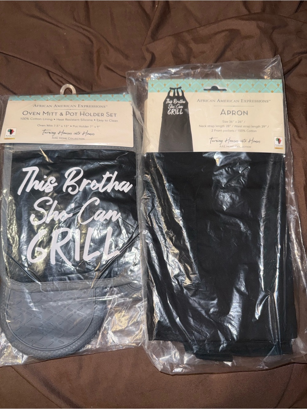 Black Apron & Oven Mitt Set - 'This Brotha Sho Can Grill'